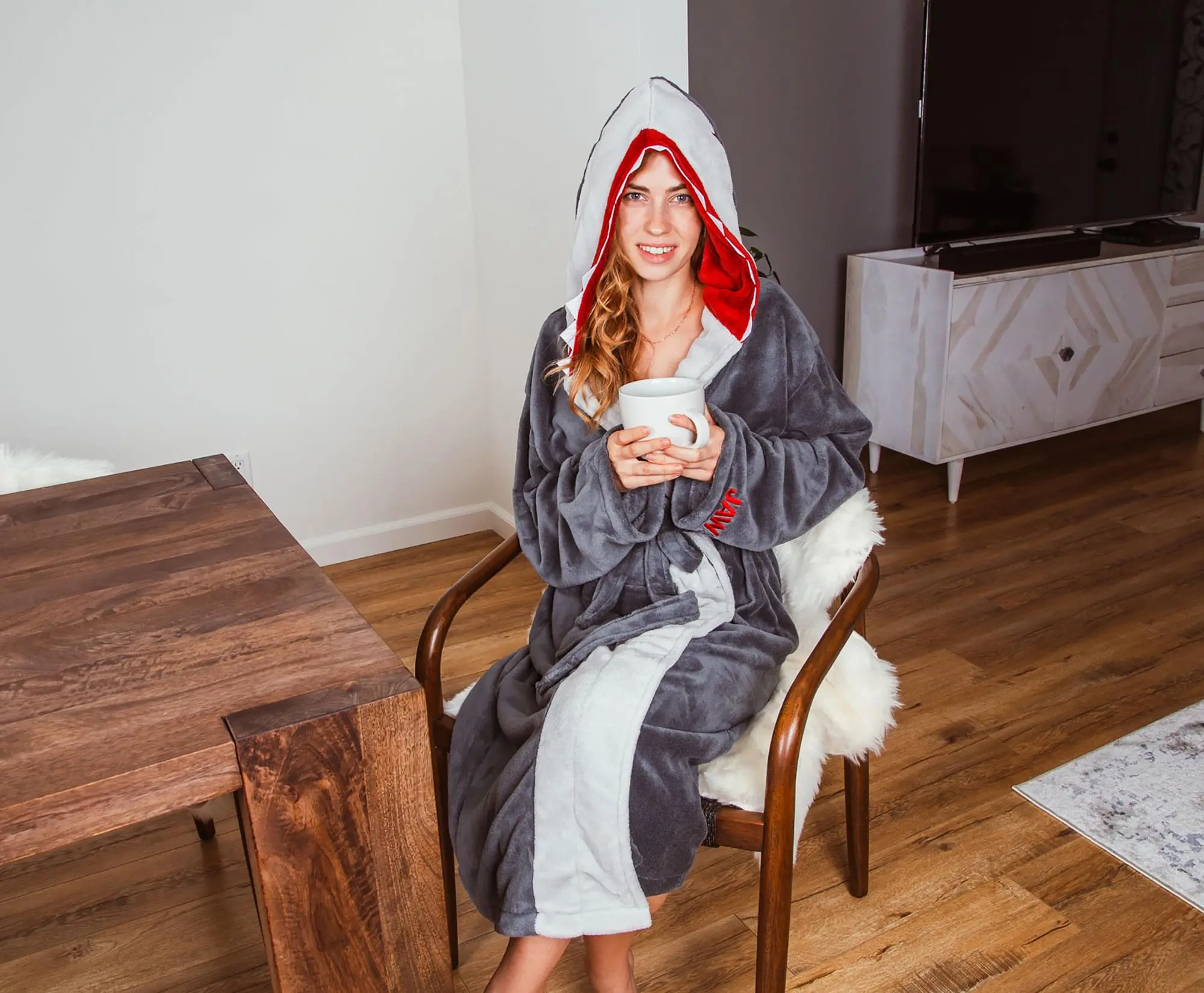 Ukonic JAWS Great White Shark Unisex Hooded Fleece Robe For Adults | One Size Fits Most 3 Ukonic JAWS Great White Shark Unisex Hooded Fleece Robe For Adults | One Size Fits Most - Image 3